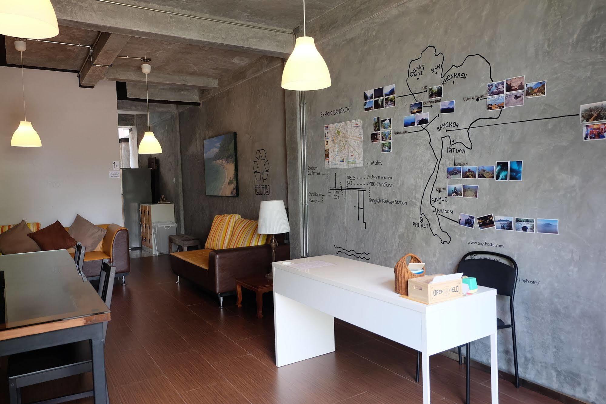 Tiny Hostel Бангкок Экстерьер фото